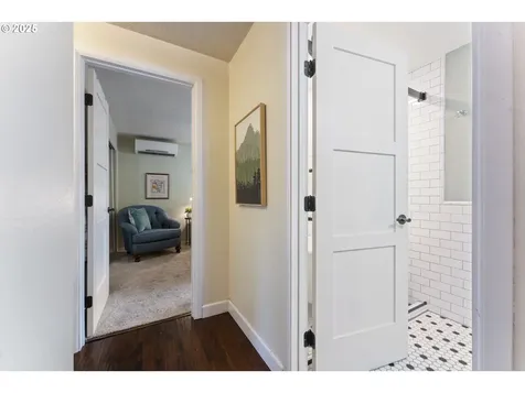8805 SW Snoopy Court Portland OR 97223