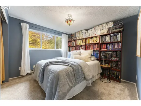 8805 SW Snoopy Court Portland OR 97223