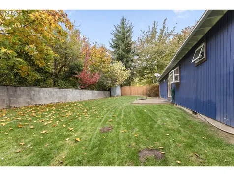 8805 SW Snoopy Court Portland OR 97223