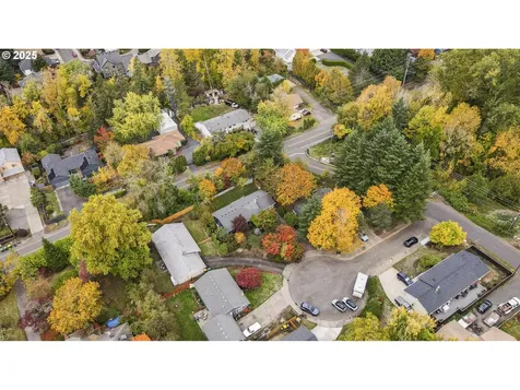 8805 SW Snoopy Court Portland OR 97223