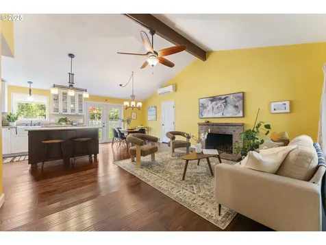 8805 SW Snoopy Court Portland OR 97223