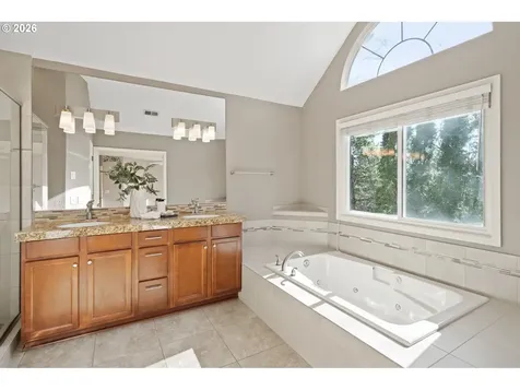 5834 Ridgetop Court Lake Oswego OR 97035