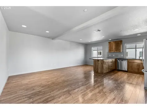 193 N 44th Place Ridgefield WA 98642