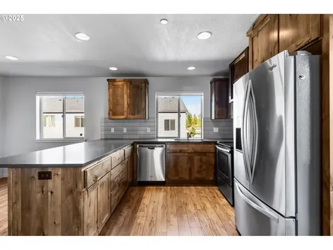 193 N 44th Place Ridgefield WA 98642