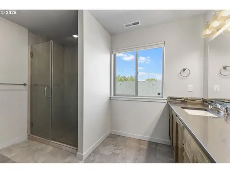 193 N 44th Place Ridgefield WA 98642