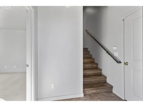 193 N 44th Place Ridgefield WA 98642