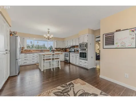 16403 NE 72nd Avenue Vancouver WA 98686