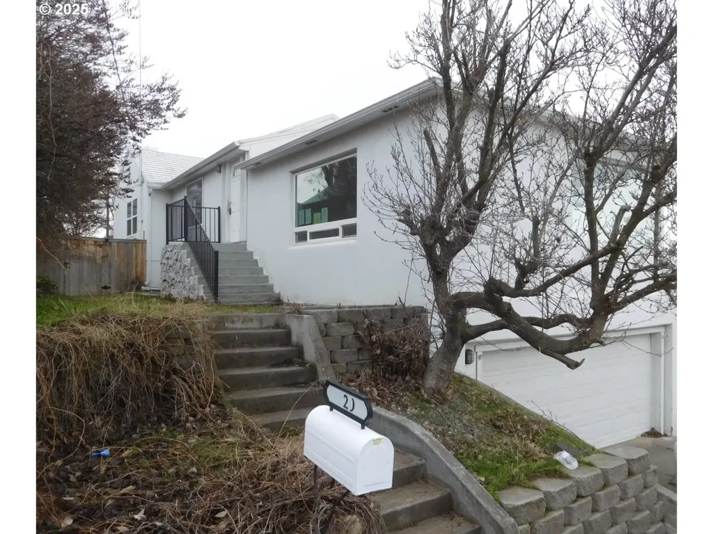 829 SW 8th Street Pendleton OR 97801