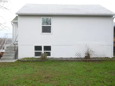 829 SW 8th Street Pendleton OR 97801