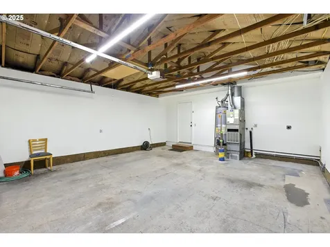 6318 SE 93rd Avenue Portland OR 97266