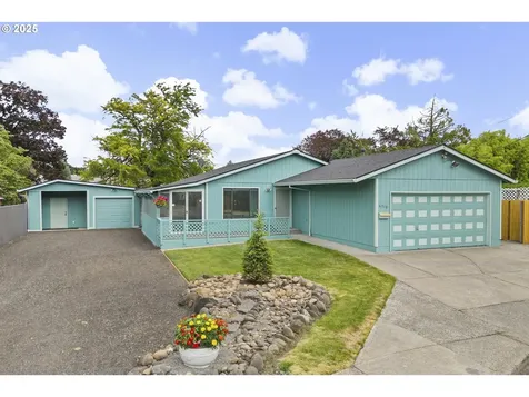 6318 SE 93rd Avenue Portland OR 97266