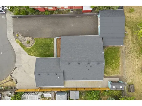 6318 SE 93rd Avenue Portland OR 97266