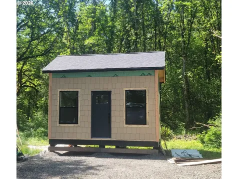 209 Frost Road Winlock WA 98596