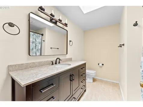 825 Midland Way Brookings OR 97415