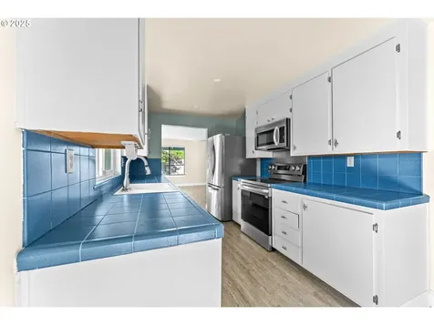 825 Midland Way Brookings OR 97415