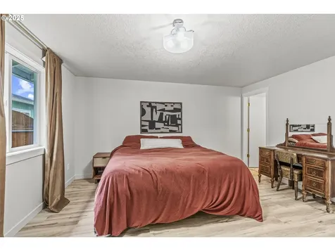 272 Adams Drive Kelso WA 98626