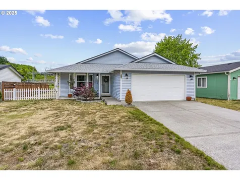 272 Adams Drive Kelso WA 98626
