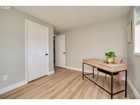 8615 NE 107th Avenue Vancouver WA 98662