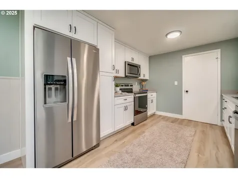8615 NE 107th Avenue Vancouver WA 98662