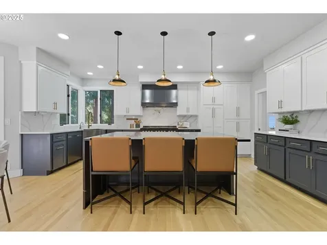 19229 35th Place Lake Oswego OR 97034