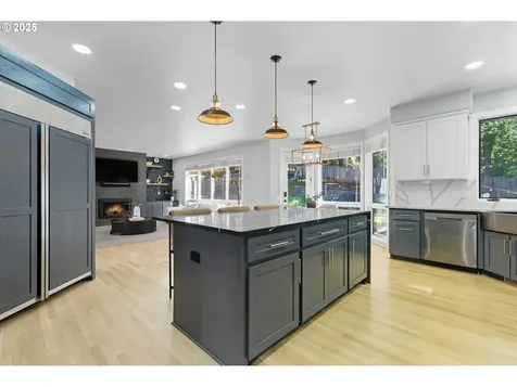 19229 35th Place Lake Oswego OR 97034