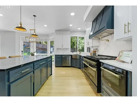 19229 35th Place Lake Oswego OR 97034
