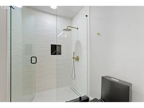 19229 35th Place Lake Oswego OR 97034