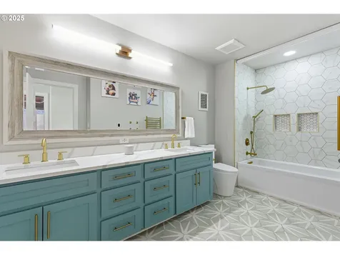 19229 35th Place Lake Oswego OR 97034