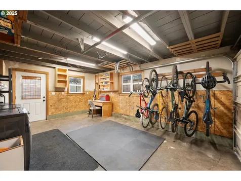 9338 N Chicago Avenue Portland OR 97203