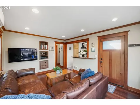 9338 N Chicago Avenue Portland OR 97203