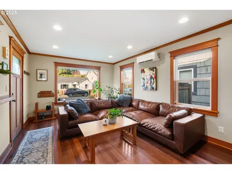 9338 N Chicago Avenue Portland OR 97203