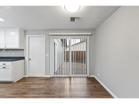 4851 Avalon Street Eugene OR 97402