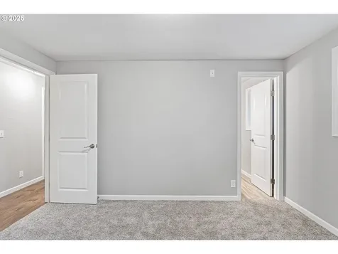 4851 Avalon Street Eugene OR 97402