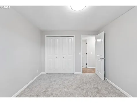 4851 Avalon Street Eugene OR 97402