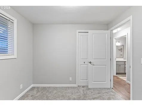 4851 Avalon Street Eugene OR 97402