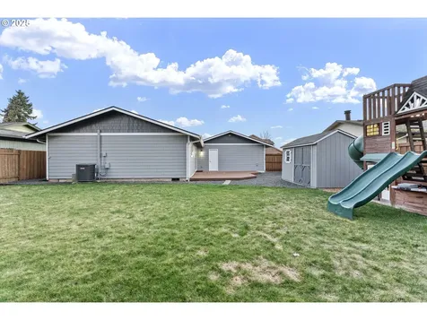 4851 Avalon Street Eugene OR 97402