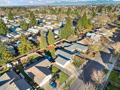 4851 Avalon Street Eugene OR 97402