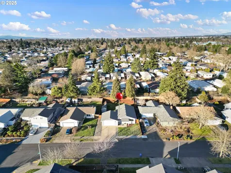 4851 Avalon Street Eugene OR 97402