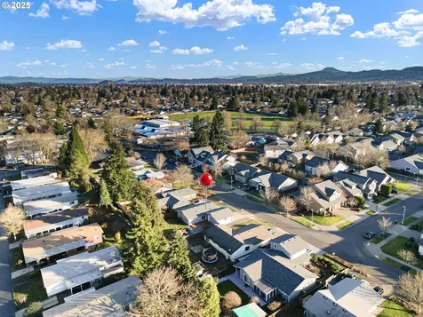 4851 Avalon Street Eugene OR 97402