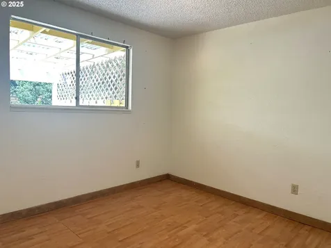 2061 45th Street Florence OR 97439