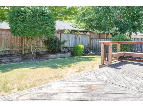 6194 SE Maple Street Hillsboro OR 97123