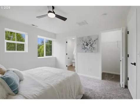 879 SW Windrose Terrace Beaverton OR 97003