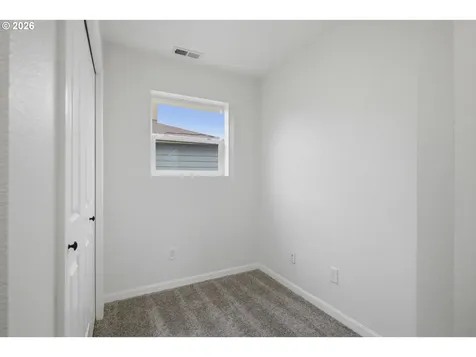 879 SW Windrose Terrace Beaverton OR 97003