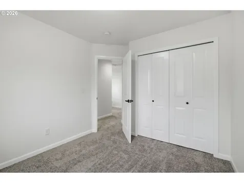 879 SW Windrose Terrace Beaverton OR 97003