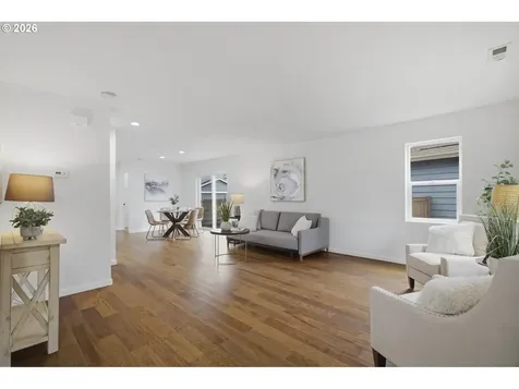 879 SW Windrose Terrace Beaverton OR 97003