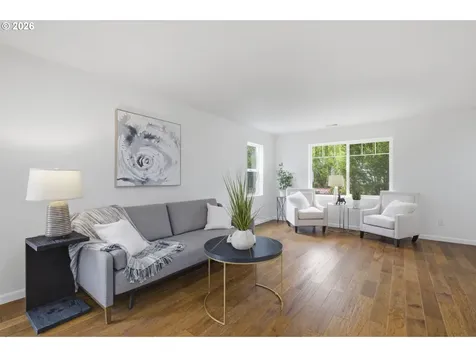 879 SW Windrose Terrace Beaverton OR 97003