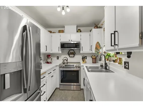 3588 Westleigh Street Eugene OR 97405