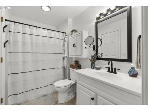 3588 Westleigh Street Eugene OR 97405