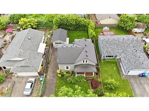 6104 SE Francis Street Portland OR 97206