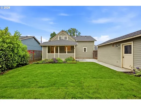 6104 SE Francis Street Portland OR 97206